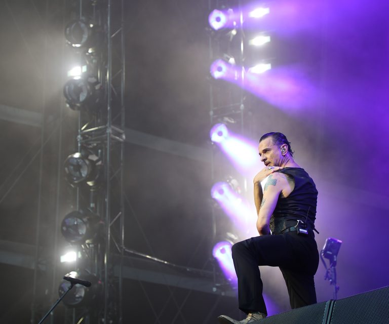 Depeche Mode at Stade de France: Client – Philips Vari-Lite