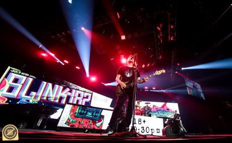 Blink 182 at The O2 Arena: Client – Neon Black