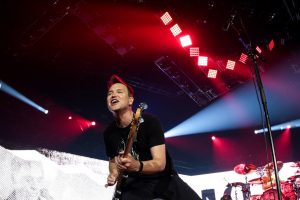 Blink 182 at The O2 Arena: Client – Neon Black